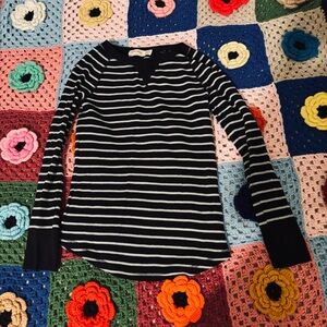 Y2K Faded Glory Bella Swan Raglan Long Sleeve Black and Silver Top